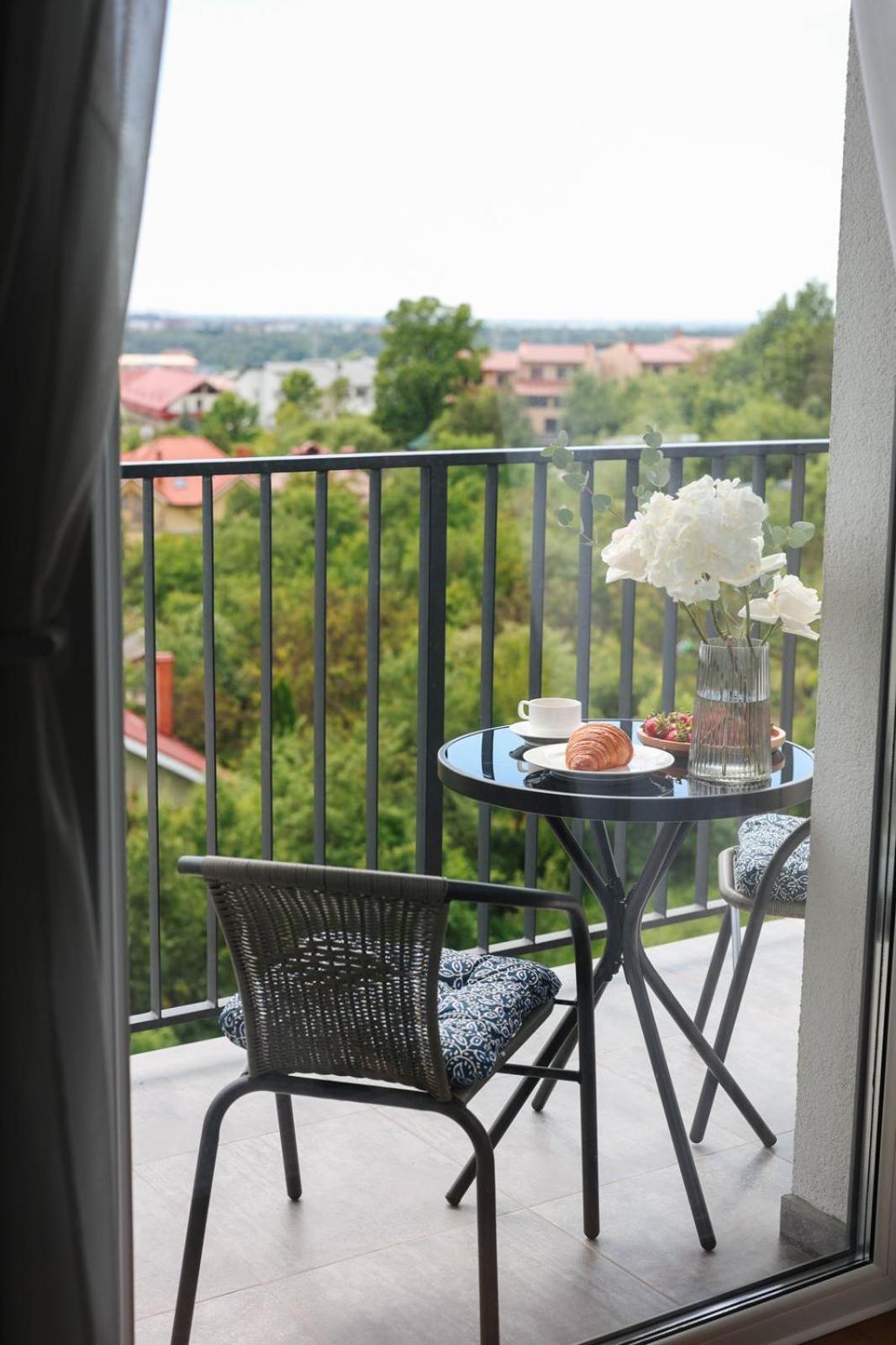 Мм Group Apartment Užhorod Esterno foto